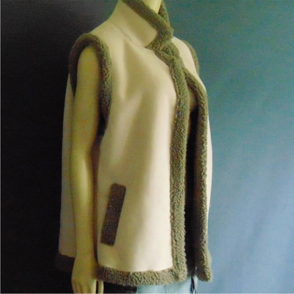 Anthropologie - Akemi + Kin Ivory Faux Suede Shearling Vest - One Size - Picture 5 of 11